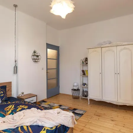 Vintage Bohemian Paradise With Xbox Series X For Big Groups Apartment Sofia