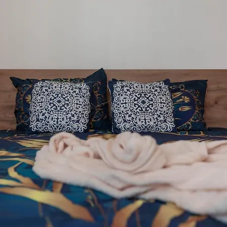 Vintage Bohemian Paradise With Xbox Series X For Big Groups