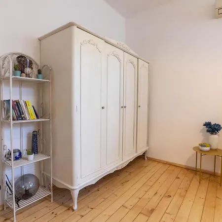 Vintage Bohemian Paradise With Xbox Series X For Big Groups *